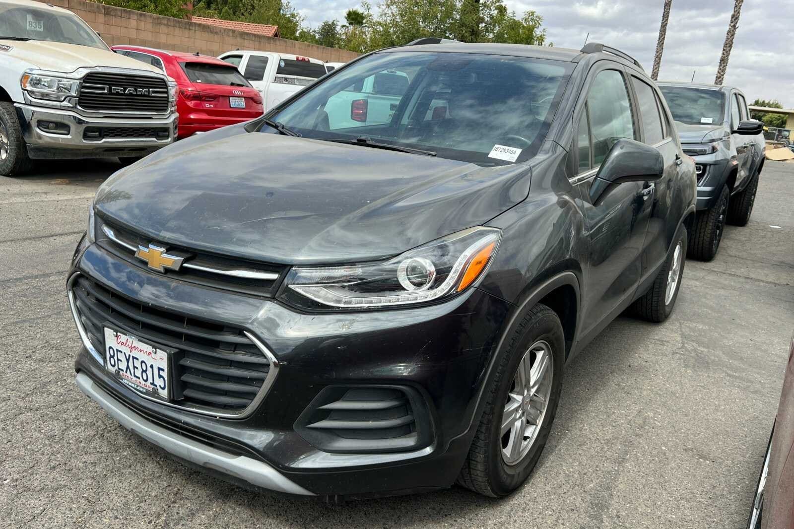 Used 2018 Chevrolet Trax LT with VIN KL7CJLSB5JB728345 for sale in Madera, CA