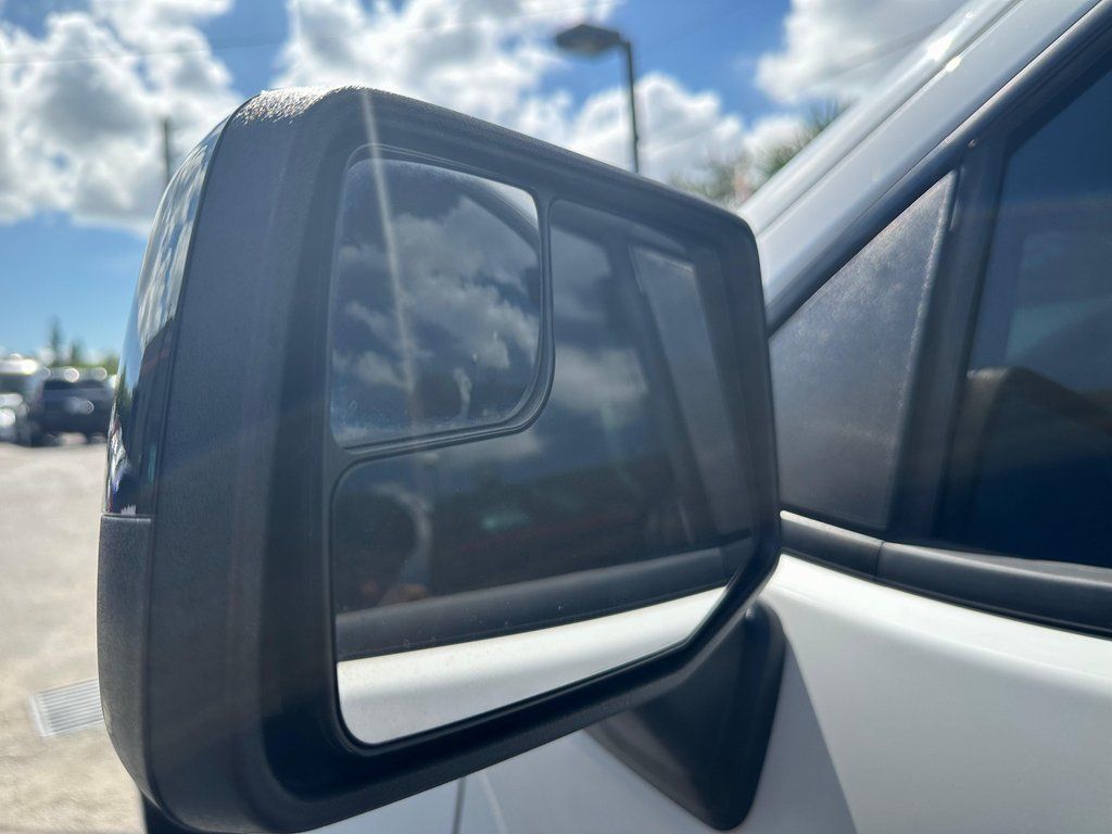 2019 Chevrolet Silverado 1500 RST - Photo 24