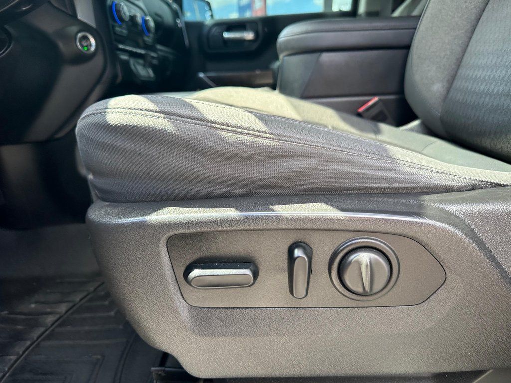 2019 Chevrolet Silverado 1500 RST - Photo 25