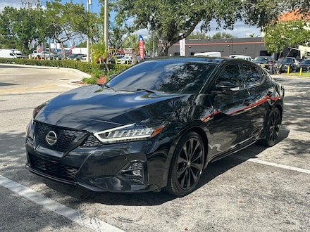 2022 Nissan Maxima SR Sedan