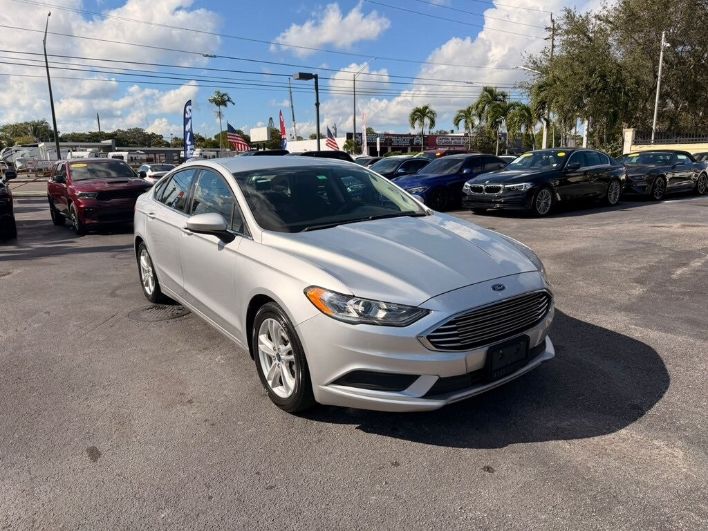 Used 2018 Ford Fusion SE Sedan