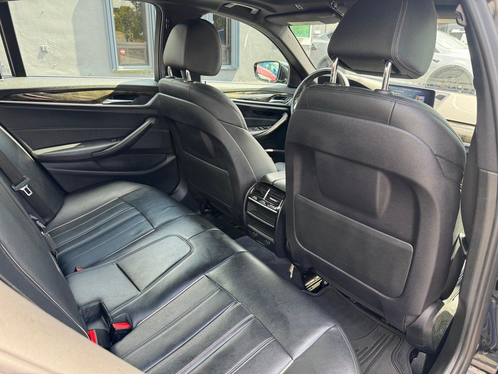 2019 BMW 5 Series 540i - Photo 26