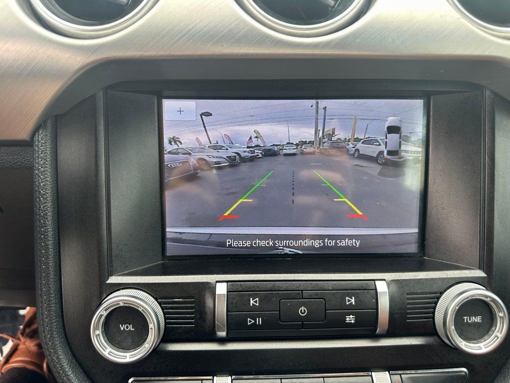 2019 Ford Mustang EcoBoost - Photo 17