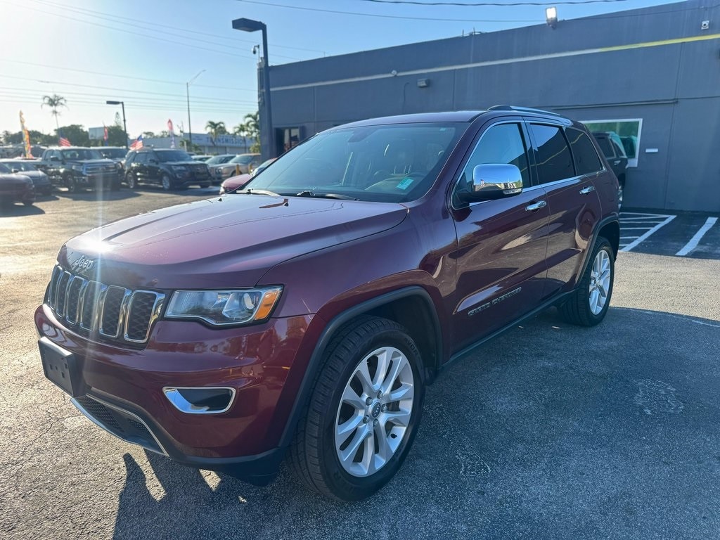 2017 Jeep Grand Cherokee Limited's photo