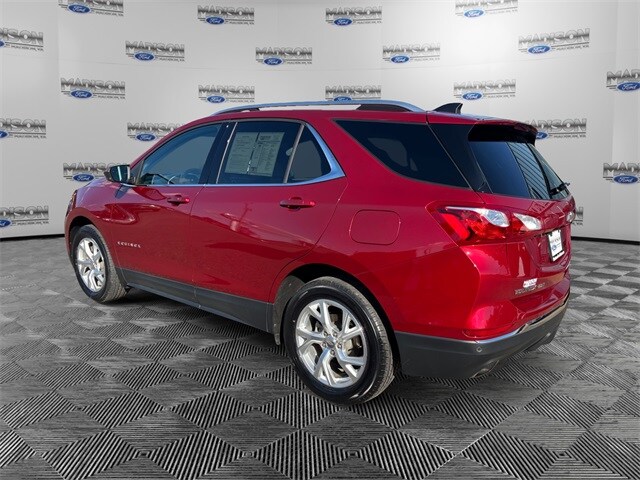 2020 Chevrolet Equinox LT photo 3