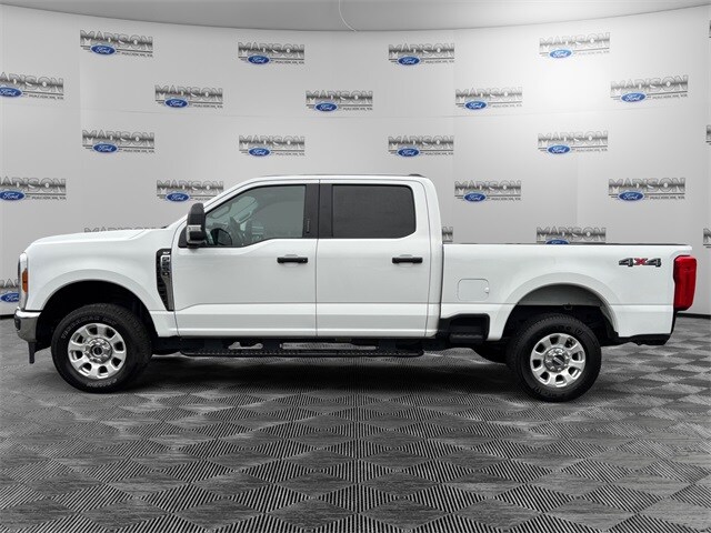 2024 Ford F-250 photo 2