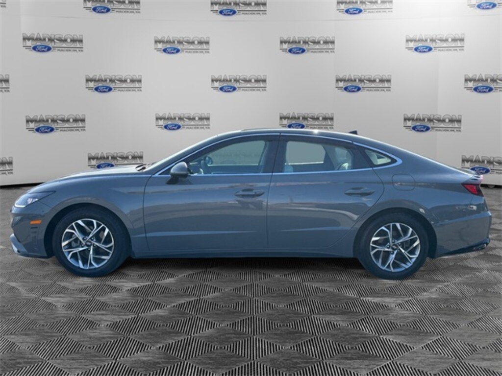 Used 2023 Hyundai Sonata SEL Sedan