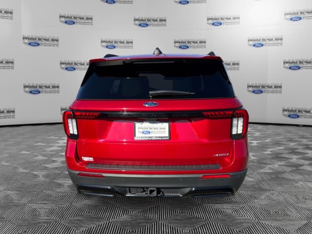 Used 2025 Ford Explorer ST-Line SUV