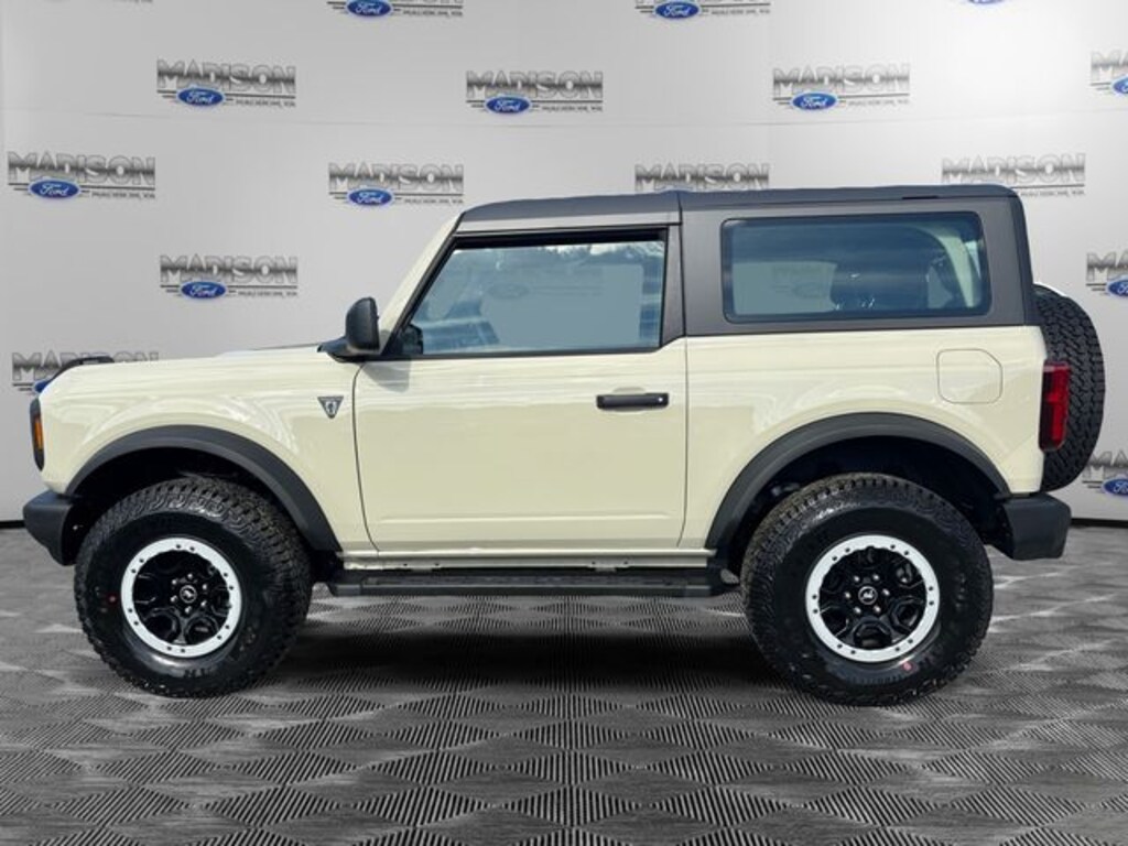 New 2025 Ford Bronco Base SUV
