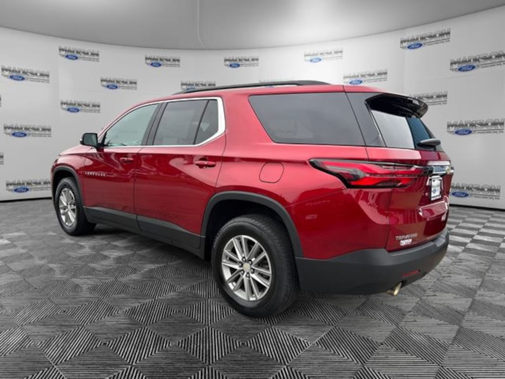Used 2023 Chevrolet Traverse LT SUV