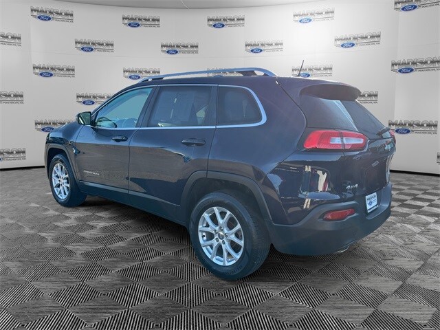 2016 Jeep Cherokee Latitude photo 3