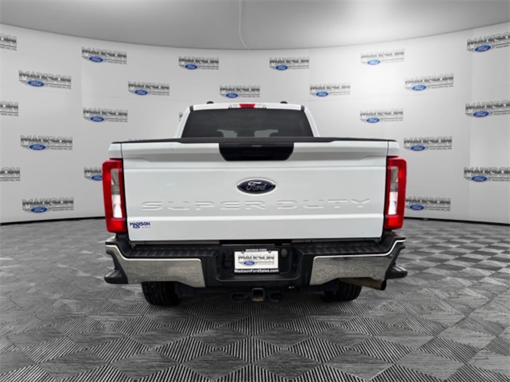 Used 2024 Ford F-250SD XLT Truck