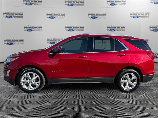 2020 Chevrolet Equinox LT photo 2