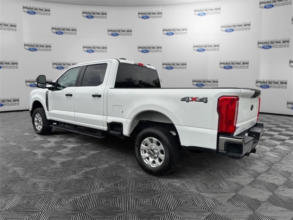 Used 2024 Ford F-250SD XLT Truck