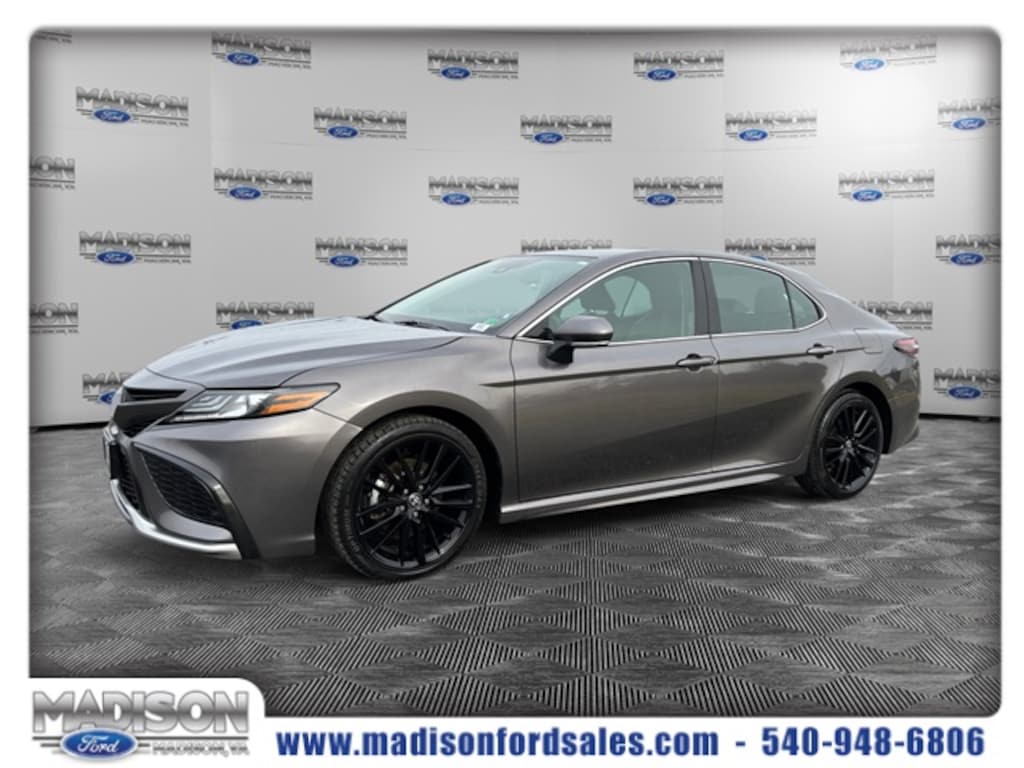 Used 2024 Toyota Camry SE Sedan