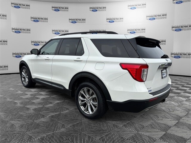2022 Ford Explorer XLT photo 2