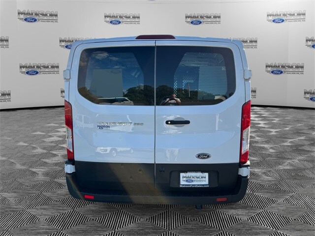 2022 Ford Transit photo 4