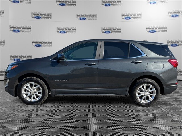 2021 Chevrolet Equinox LT photo 2