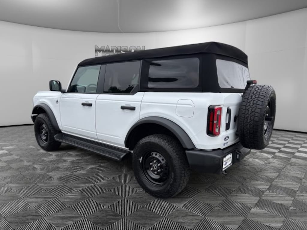 New 2026 Ford Bronco Outer Banks SUV
