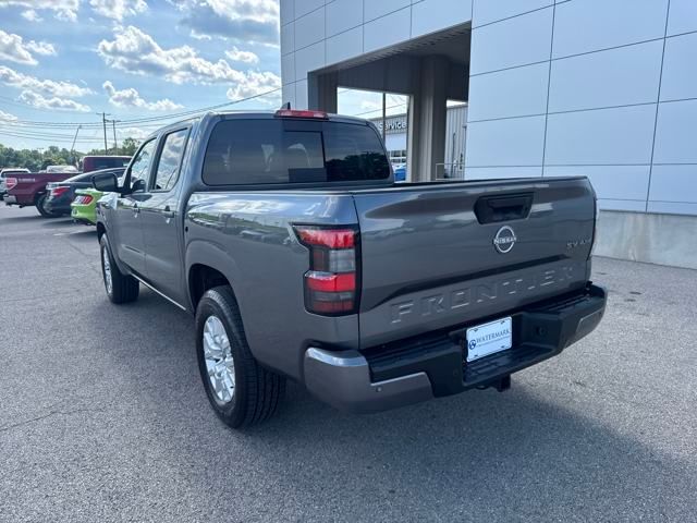 2024 Nissan Frontier SV photo 3