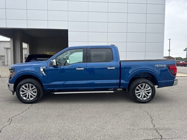 2025 Ford F-150 XLT photo 2