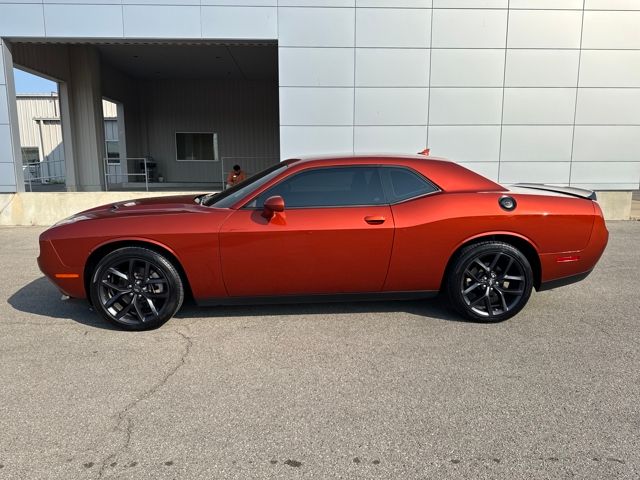 2023 Dodge Challenger SXT photo 2