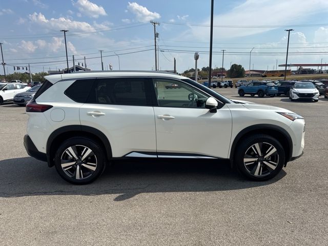 2022 Nissan Rogue SL photo 4