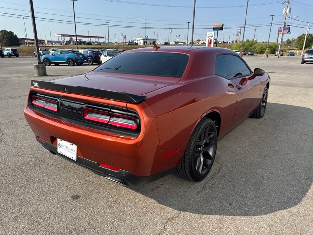 2023 Dodge Challenger SXT photo 3