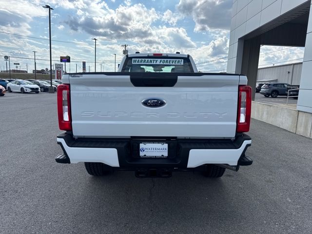 2026 Ford F-350 XL photo 4