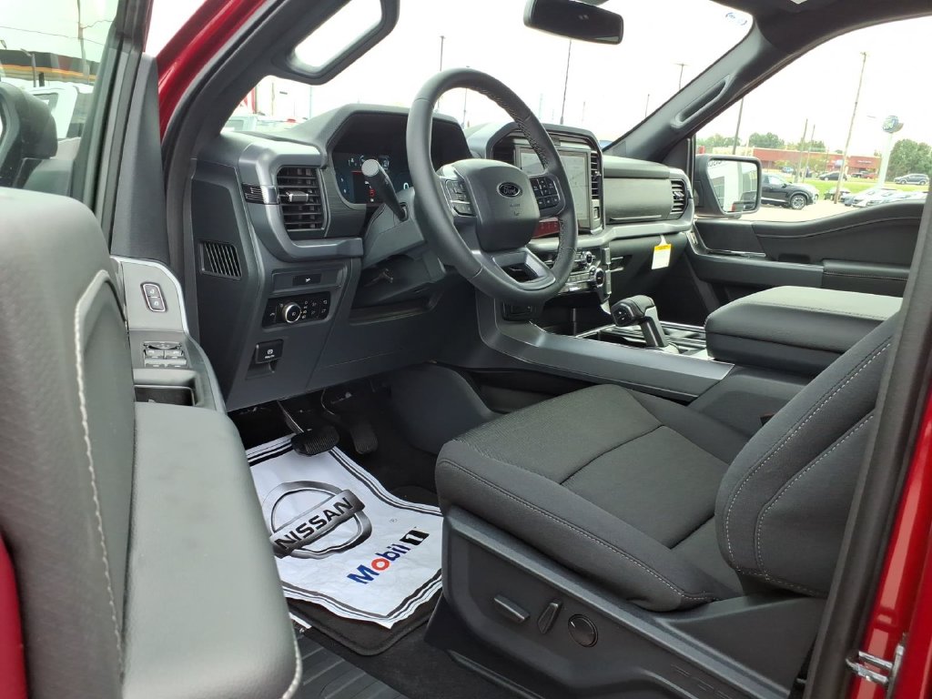 2026 Ford F-150 XLT - Photo 7