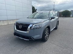 2025 Nissan Pathfinder Platinum SUV