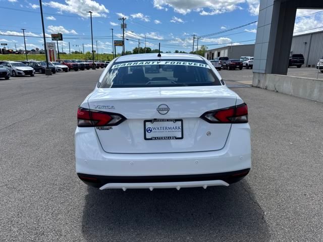 2025 Nissan Versa 1.6 S photo 4