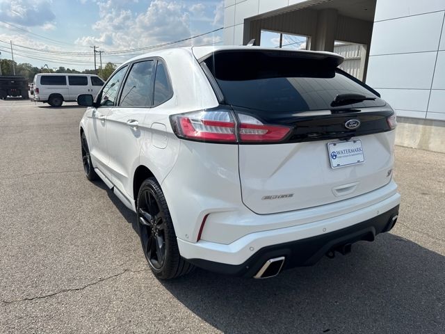2020 Ford Edge ST photo 3