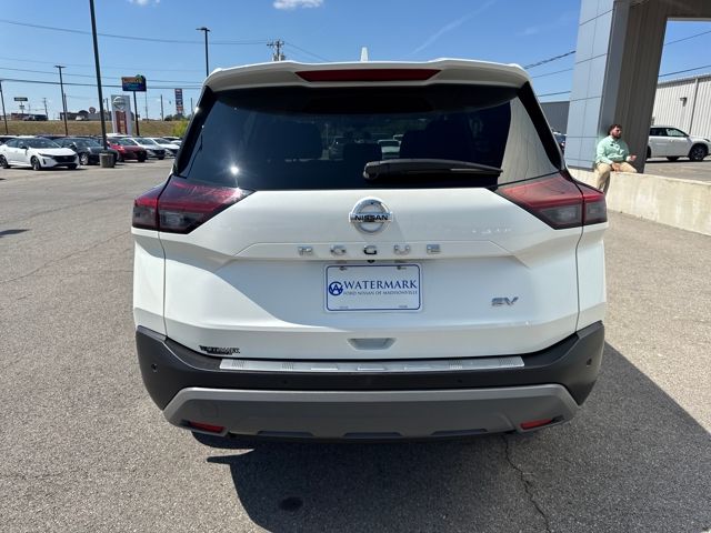 2021 Nissan Rogue SV photo 4