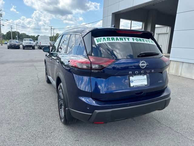 2026 Nissan Rogue SV photo 2