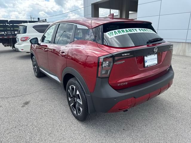 2025 Nissan Kicks SV photo 3