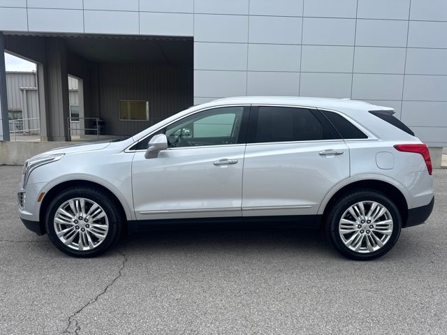 2019 Cadillac XT5 Premium Luxury photo 2