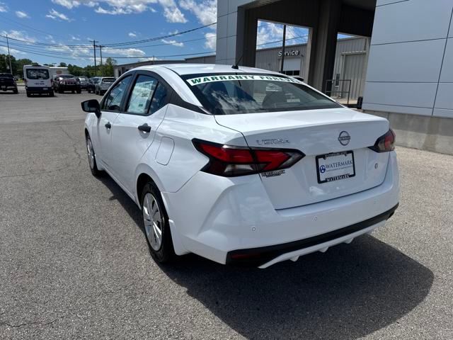 2025 Nissan Versa 1.6 S photo 3