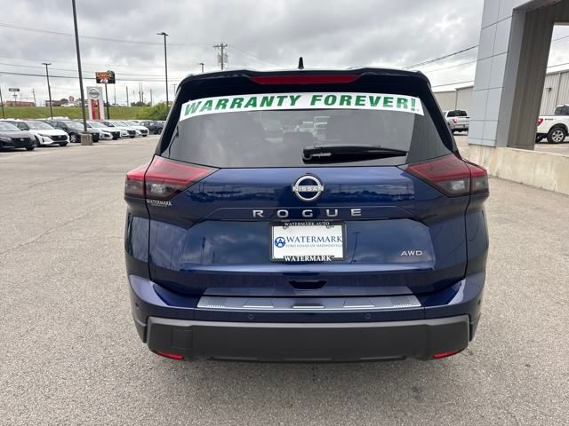 2026 Nissan Rogue SV photo 3