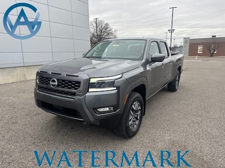 2025 Nissan Frontier SL Truck Crew Cab