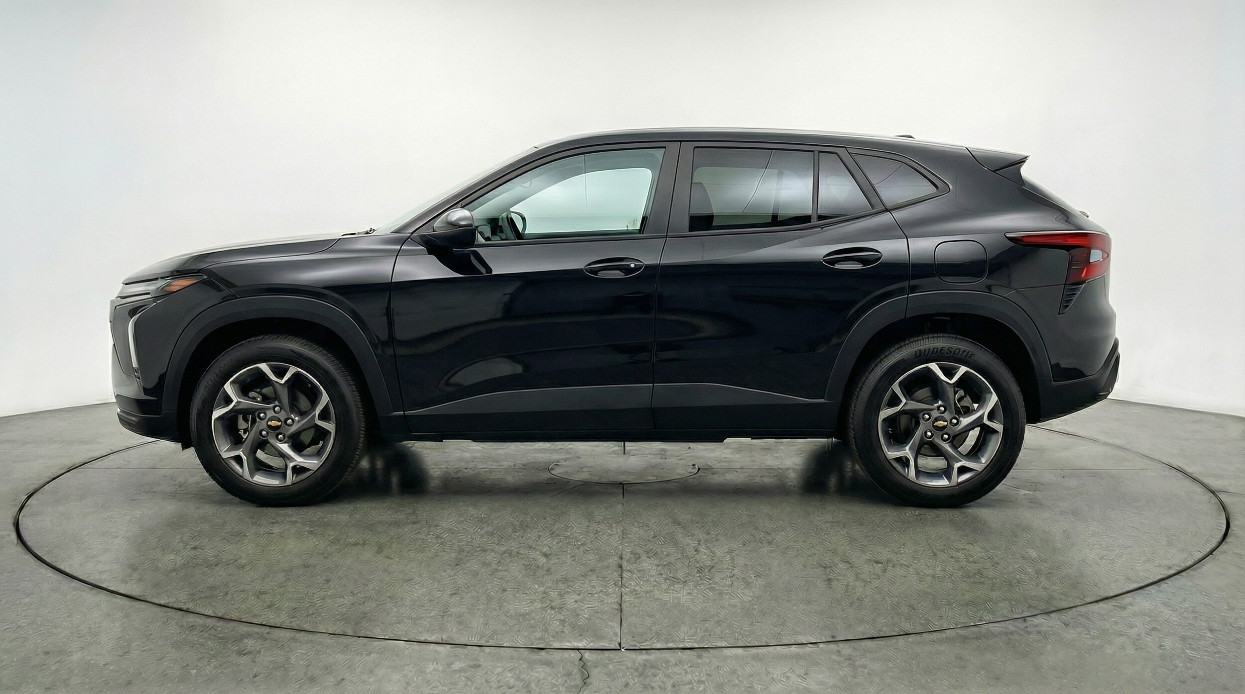 Thumbnail: 2025 Chevrolet Trax - 4