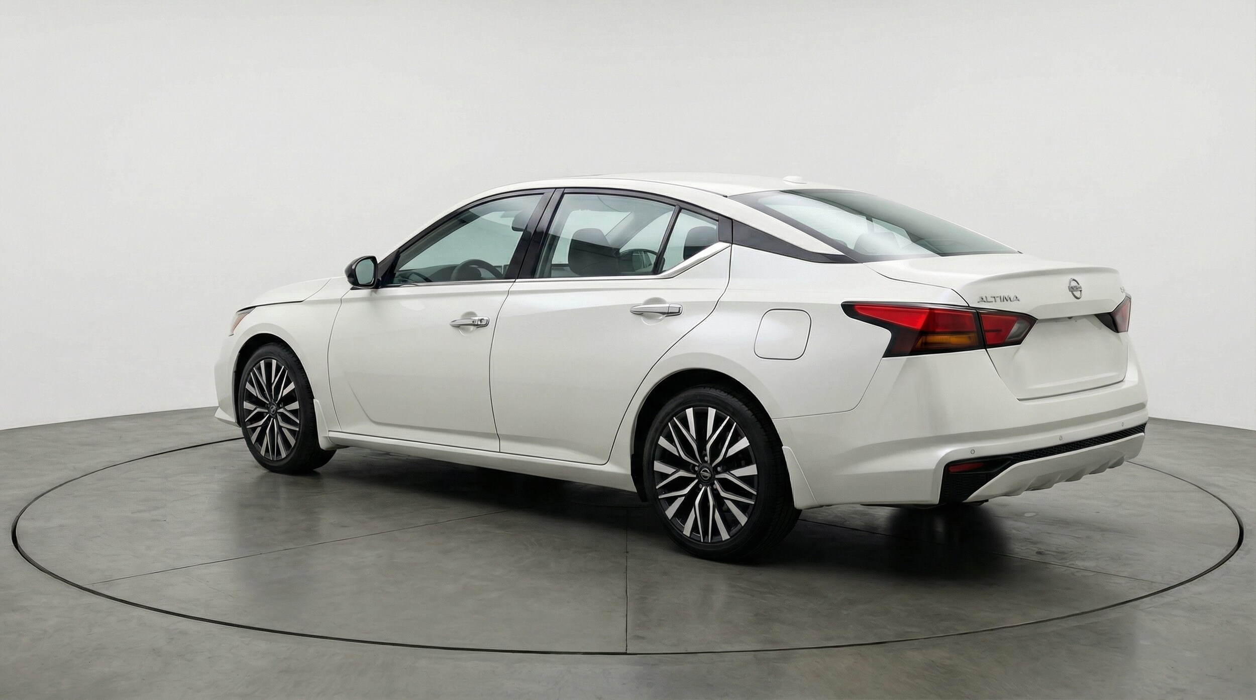 Thumbnail: 2025 Nissan Altima - 5