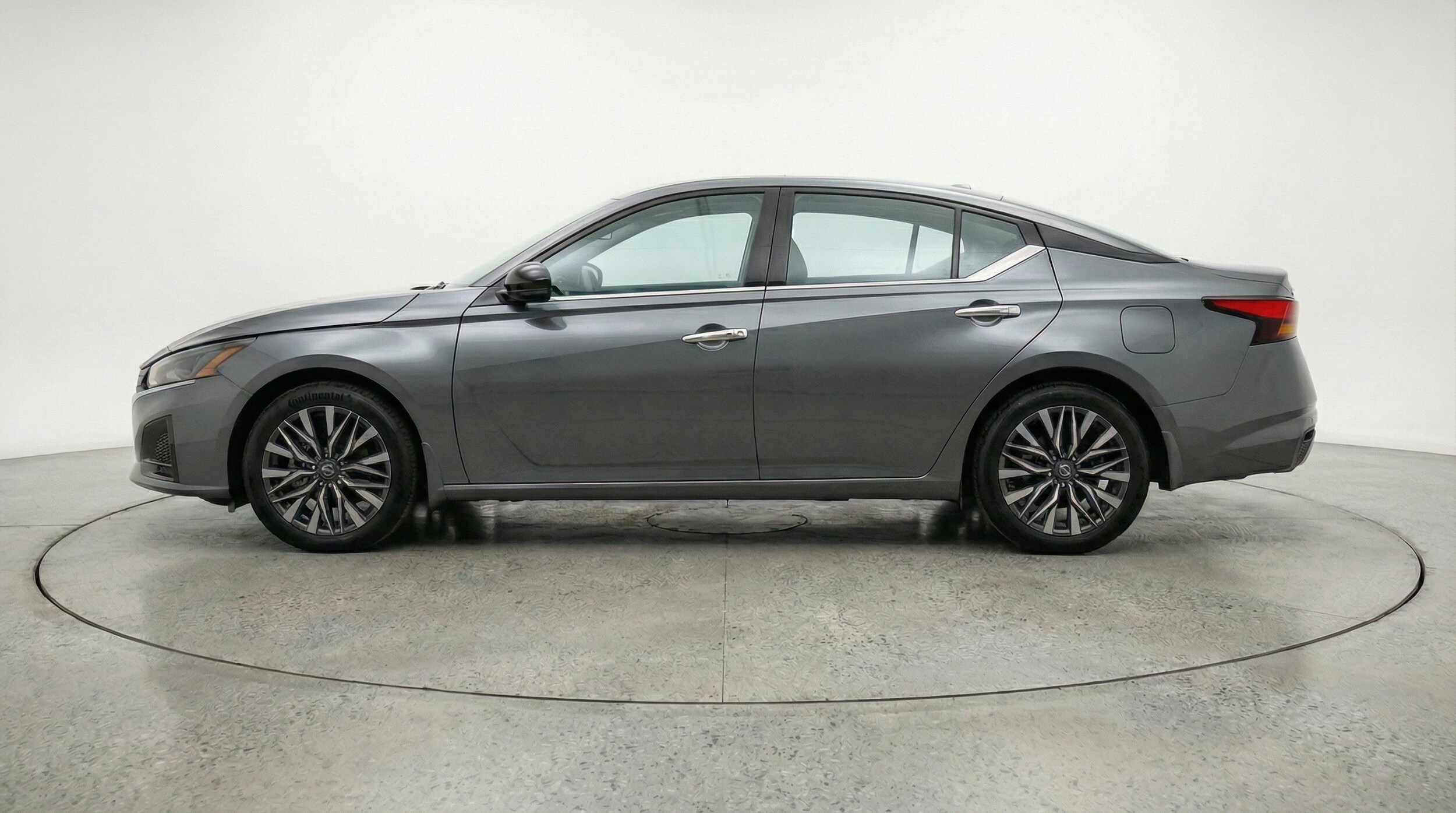 Thumbnail: 2025 Nissan Altima - 4