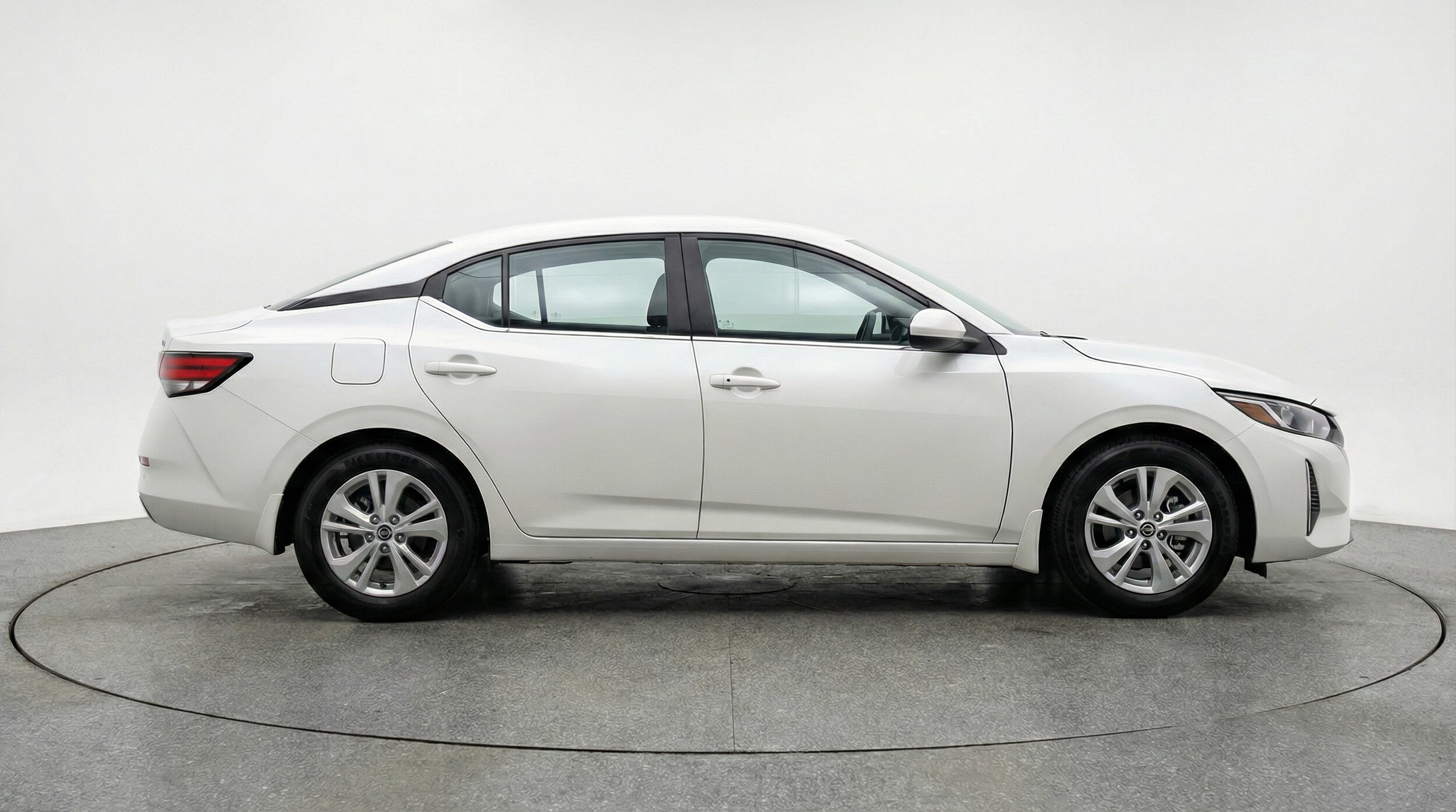 Thumbnail: 2025 Nissan Sentra - 8