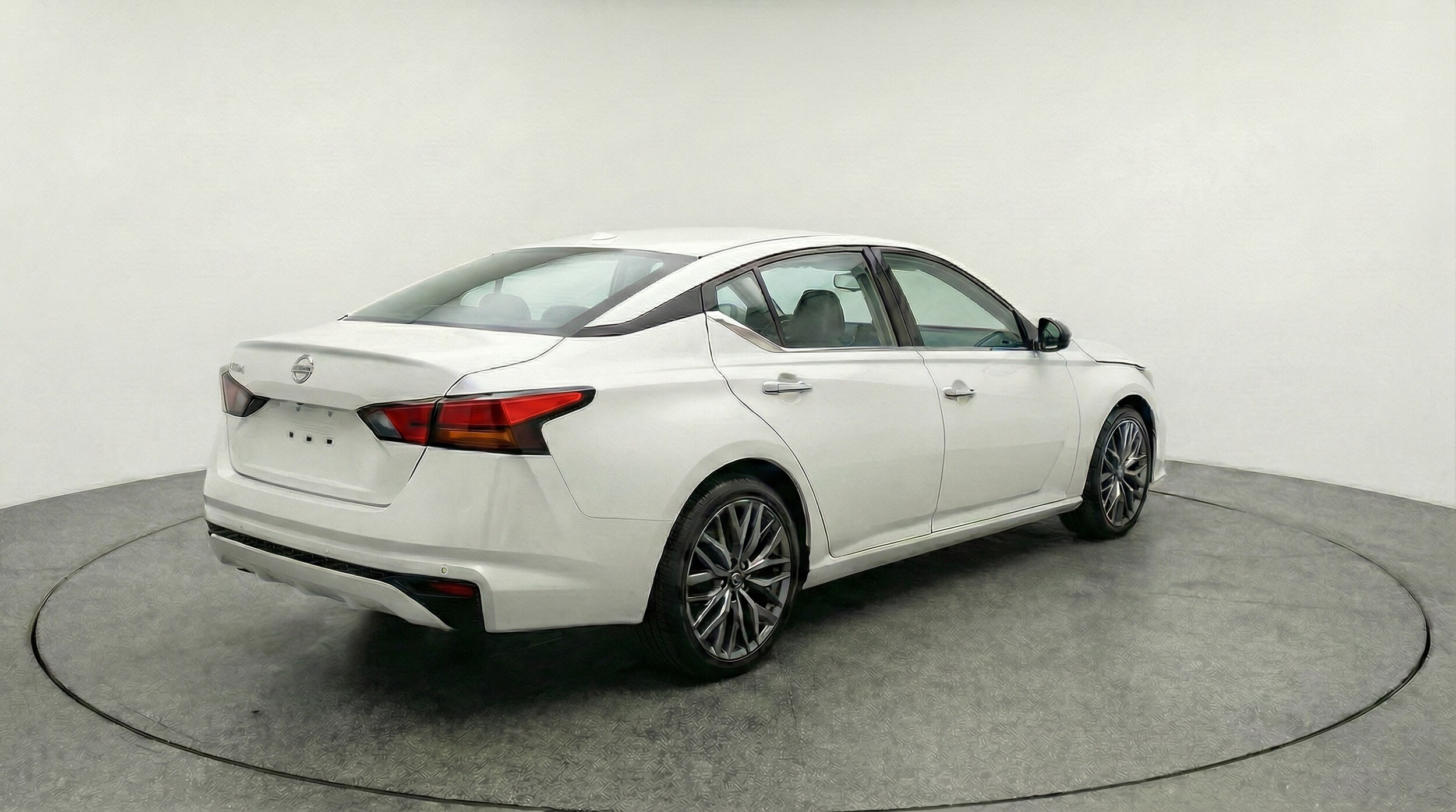 Thumbnail: 2025 Nissan Altima - 7