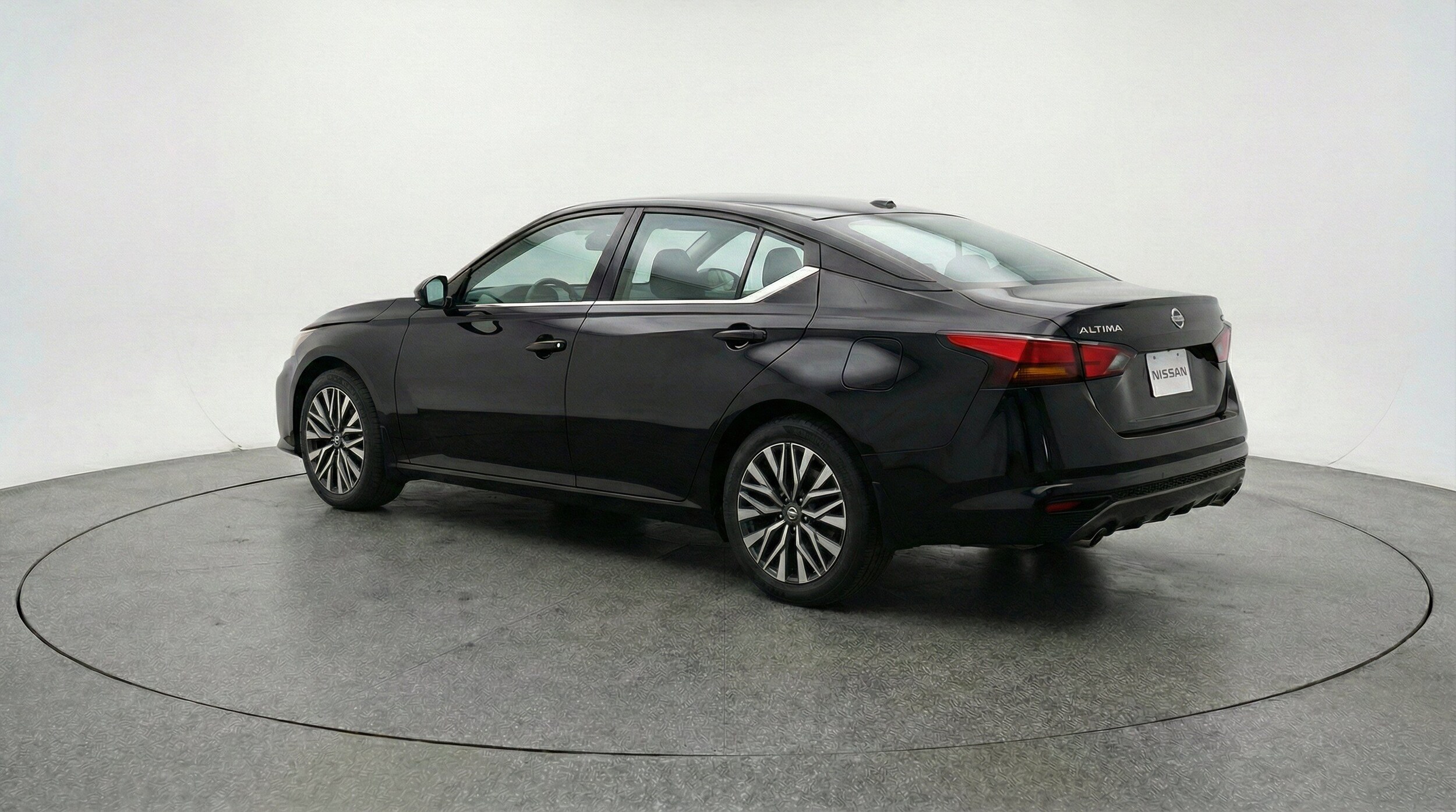 Thumbnail: 2025 Nissan Altima - 6