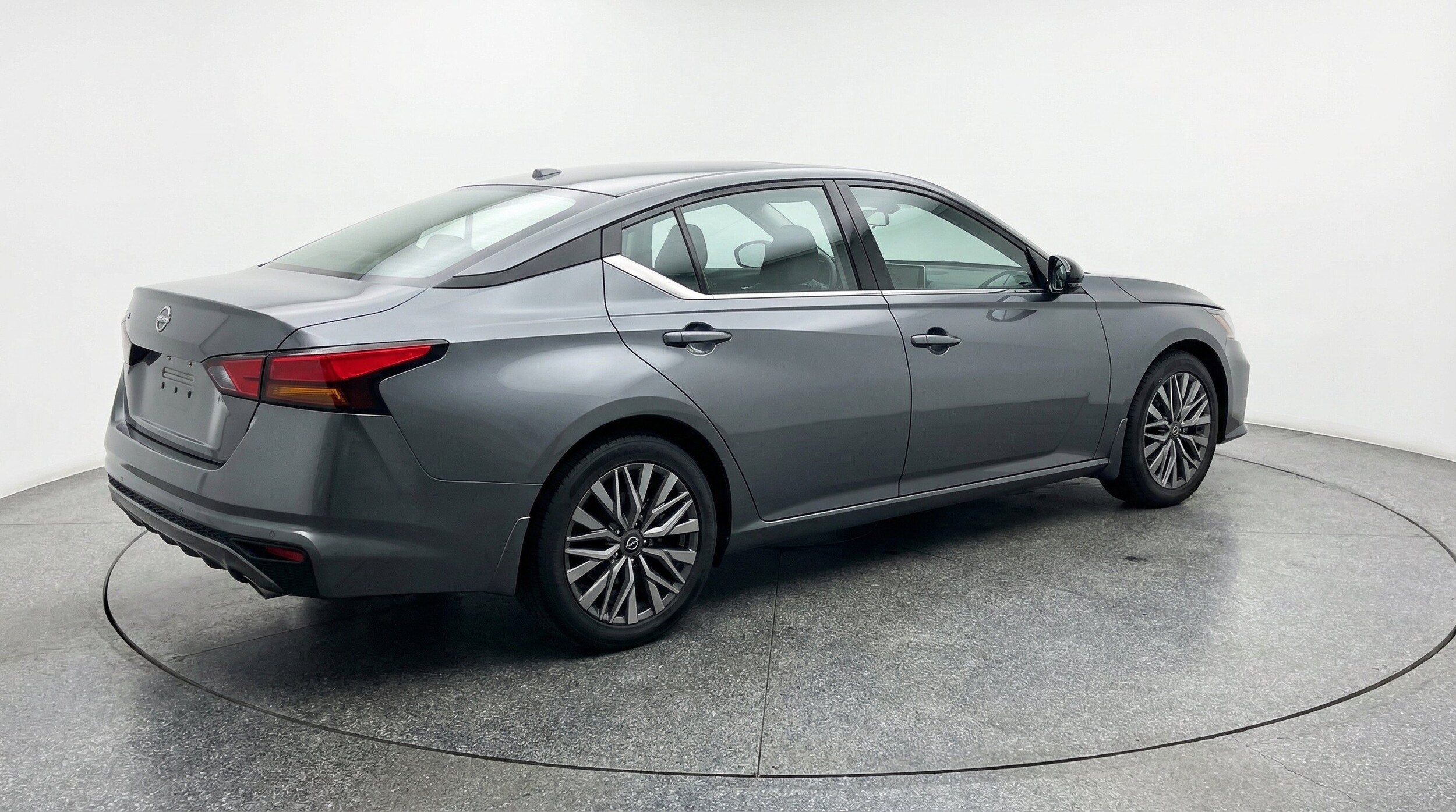 Thumbnail: 2025 Nissan Altima - 9
