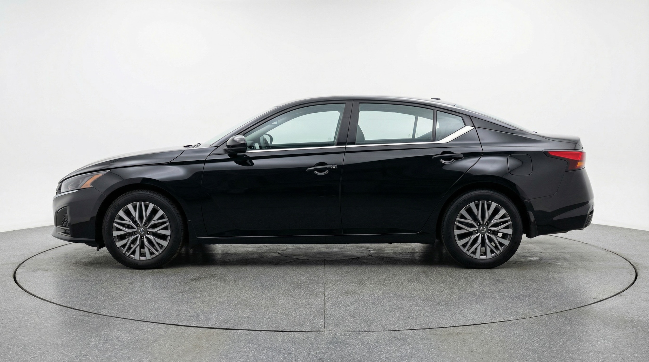 Thumbnail: 2025 Nissan Altima - 4