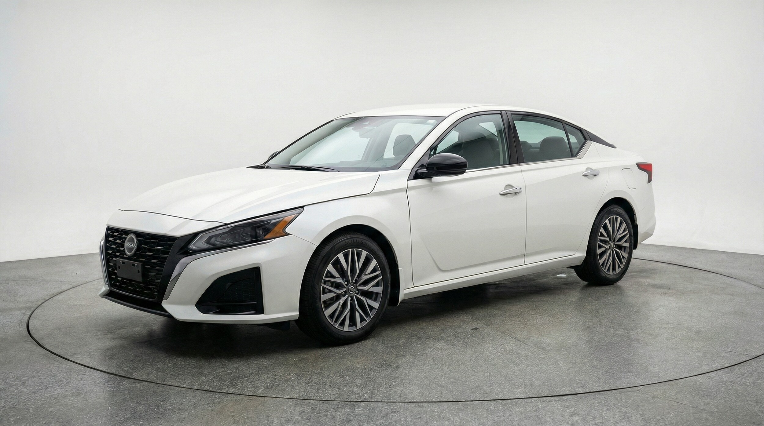 Thumbnail: 2025 Nissan Altima - 3