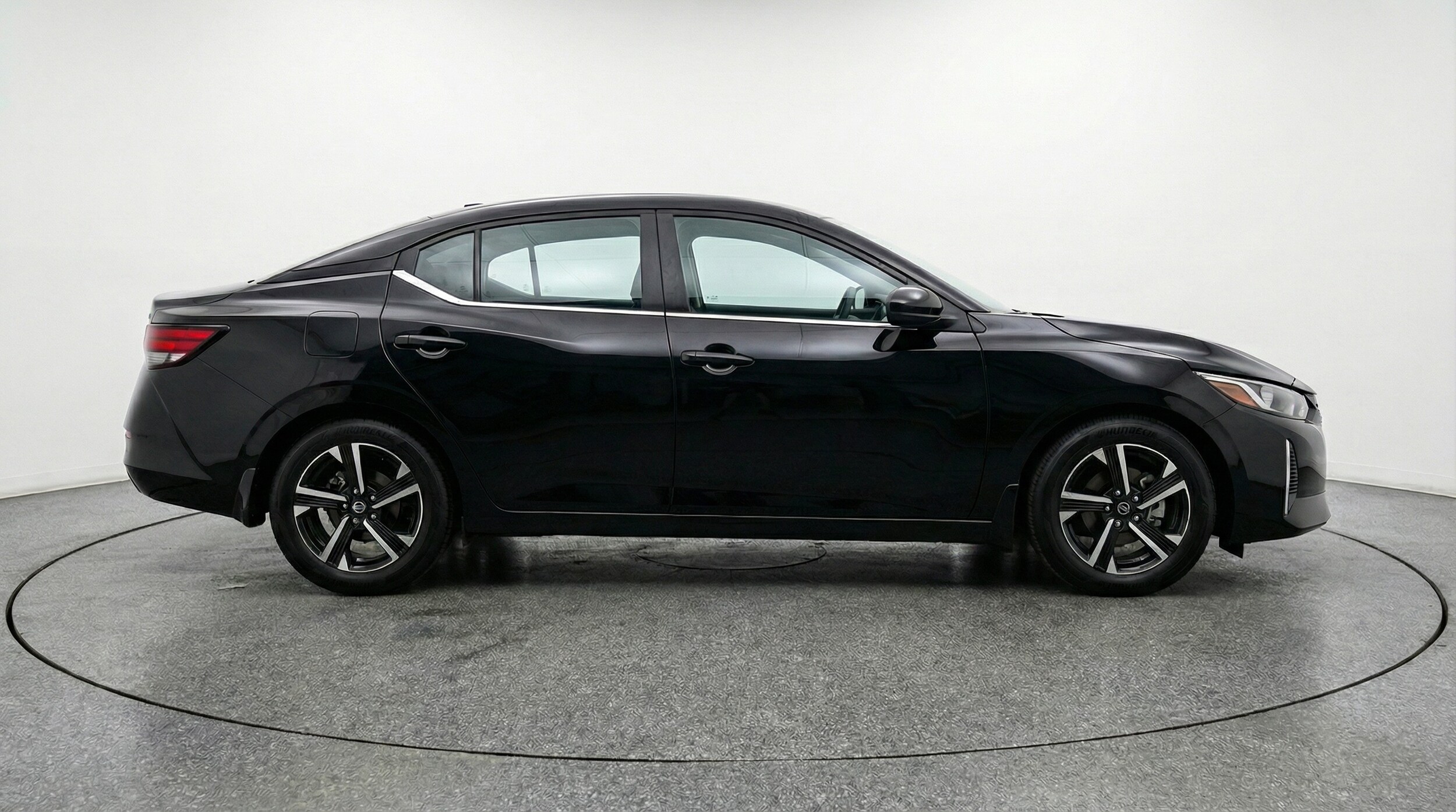 Thumbnail: 2025 Nissan Sentra - 8